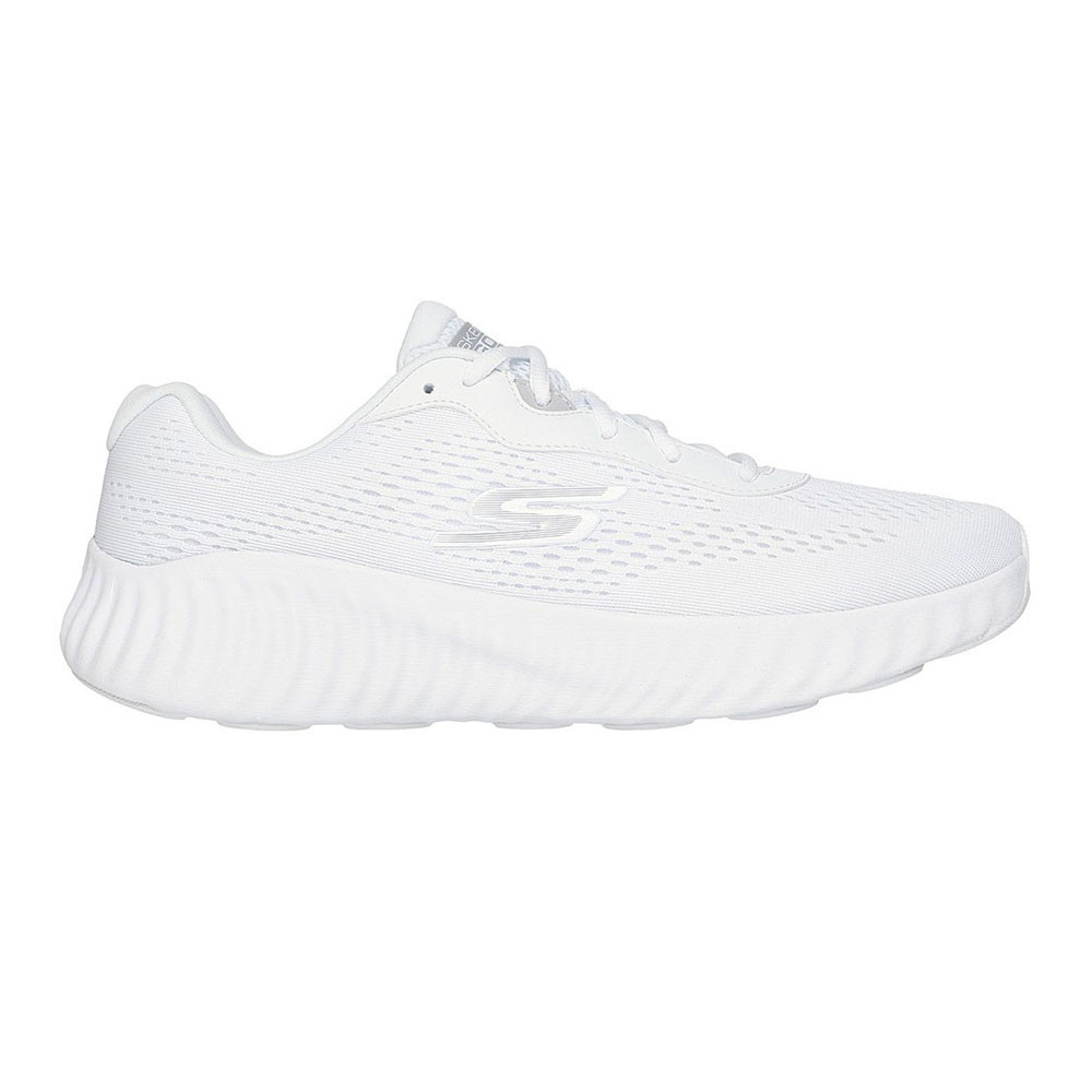 Skechers สเก็ตเชอร์ส รองเท้าผู้ชาย Men GOrun Now Performance Shoes - 220382-WHT - Air-Cooled Goga Mat - รูปที่ 4