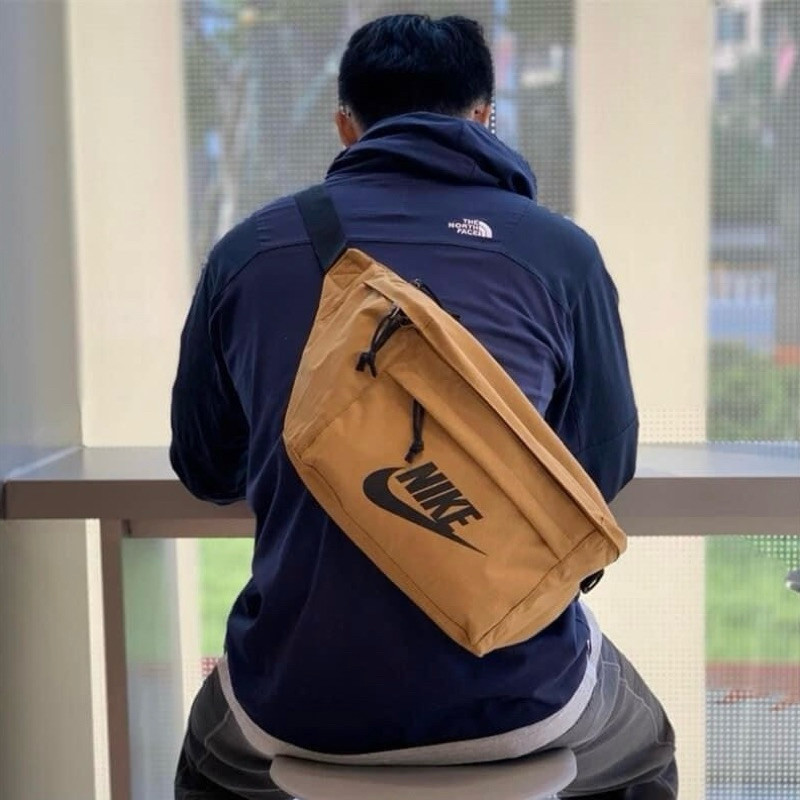 กระเป๋าคาดอก /คาดเอว NIKE TECH HIP PACK รับประกันลิขสิทธิ์แท้100%