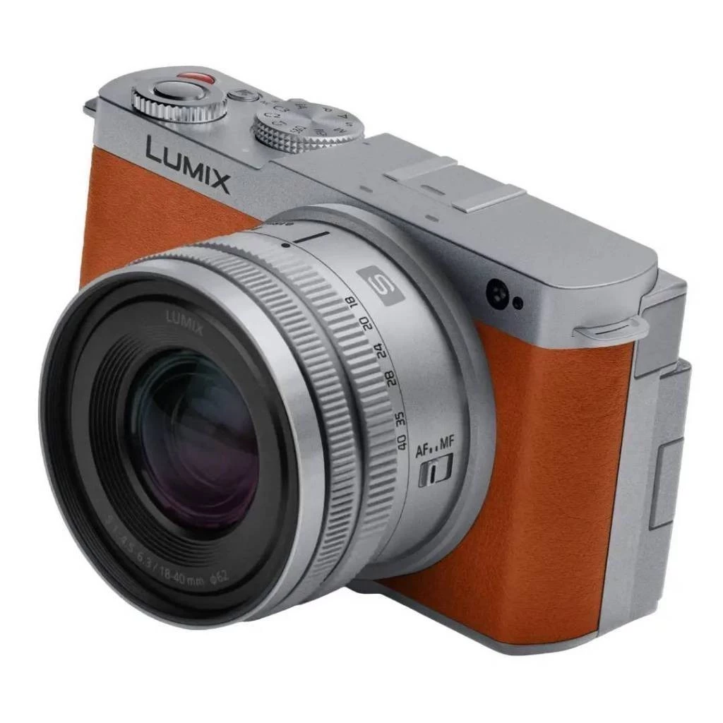 Panasonic LUMIX S9 Mirrorless Camera 18-40mm lens thumbnail 4