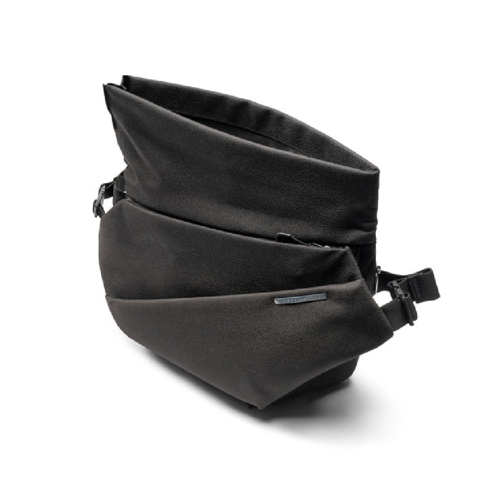 NIID Radiant Mega Sling Bag กระเป๋าสะพายข้าง ขนาด 14 นิ้ว