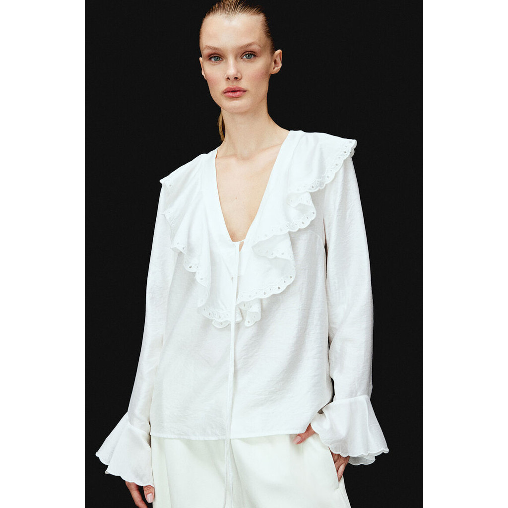 H&M Woman Flounce-trimmed blouse 1246356_1