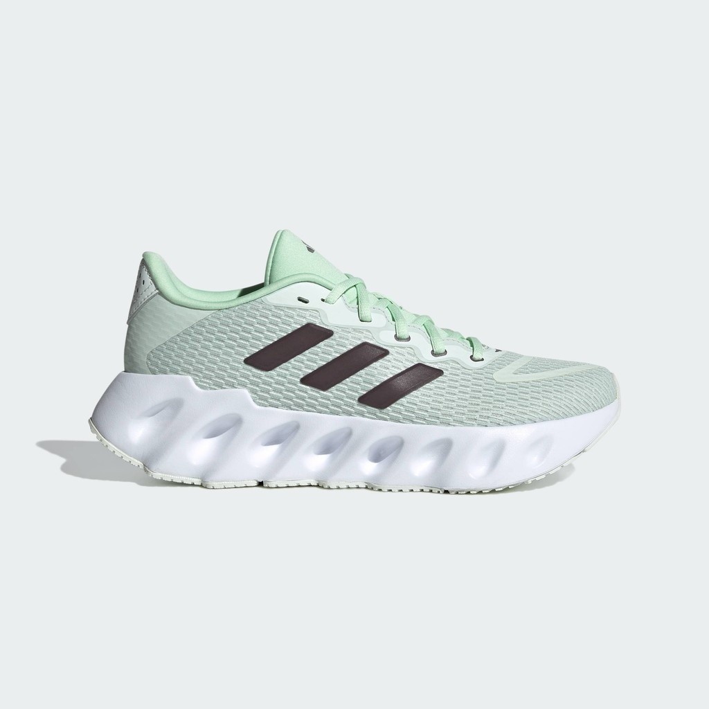 adidas วิ่ง รองเท้าวิ่ง Switch Run ผู้หญิง สีเขียว ID0669