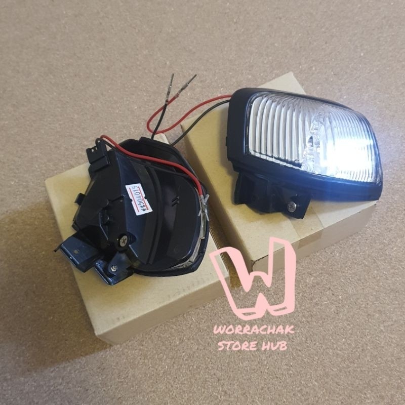 ไฟเลี้ยวในกระจก D-Max All New ,LED ,มีทั้งข้างซ้าย / ข้างขวา  ( OE no. 8-98065334-4 และ 8-98065333-4