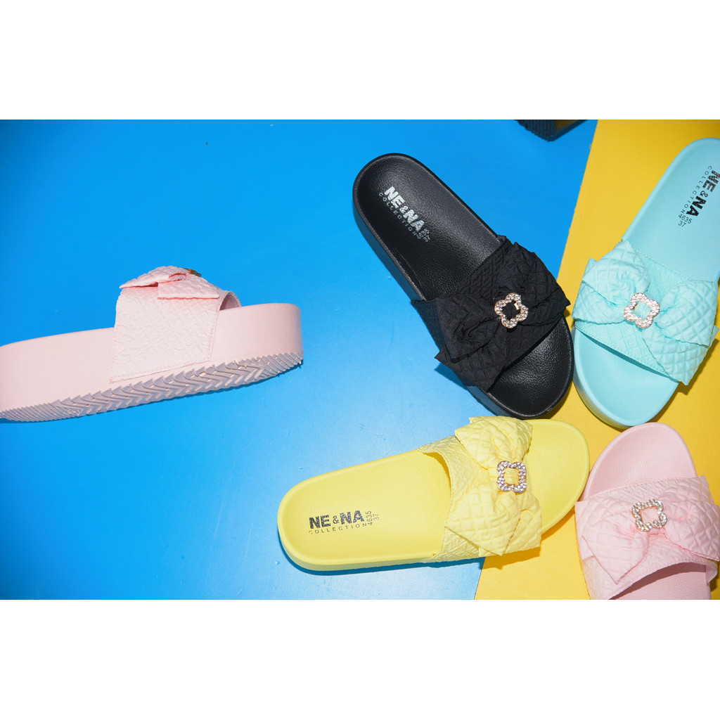 รองเท้าเเฟชั่นผู้หญิงเเบบเเตะสวมส้นตัน No. 4635  NE&NA Collection Shoes