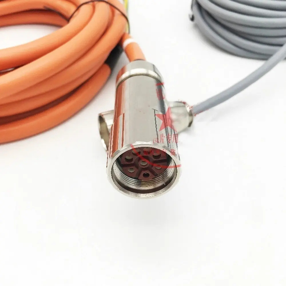 สายไฟเซอร์โว <0>VW3M5102R30 VW3M5102R50 R100 4*2.5 พร้อมปลั๊กตัวเมีย 8 คอร์สำหรับชไนเดอร์