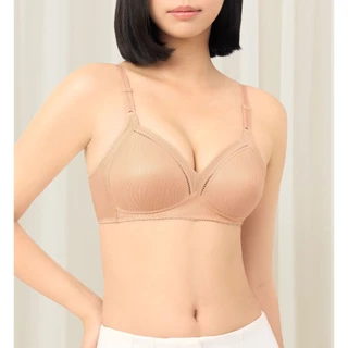Triumph เสื้อชั้นในไม่มีโครงคัพทรงบาง รุ่น Form & Beauty 138 P 02 รหัส 10223260 สีครีม 00EP