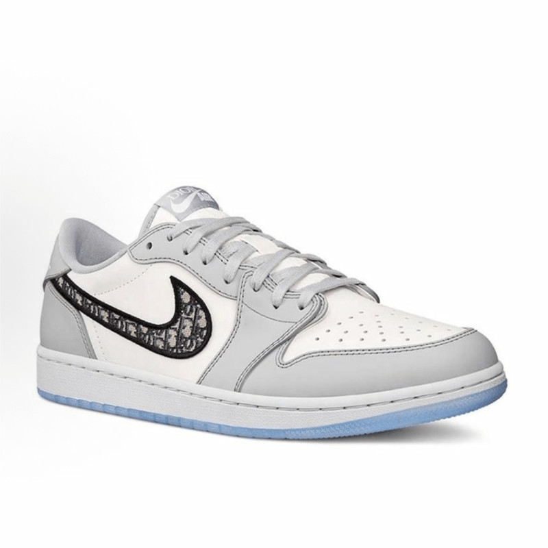 ชนShop�✨ลดราคา 50% ของแท้ 💯✨DIOR x Jordan Air Jordan 1แท้ ฟรีค่าจัดส่งทั่วประเทศ จัดส่งที่รวดเร็ว 🚚