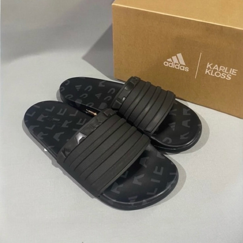 รองเท้าแตะนิ่มอาดิดาส ADILETTE COMFORT รับประกันลิขสิทธิ์แท้100% (ราคา 1600 บาท)￼