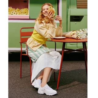 Skechers สเก็ตเชอร์ส รองเท้าผู้หญิง Women Online Exclusive D'lites Sport Shoes - 896180-WHT Air-Cooled Memory
