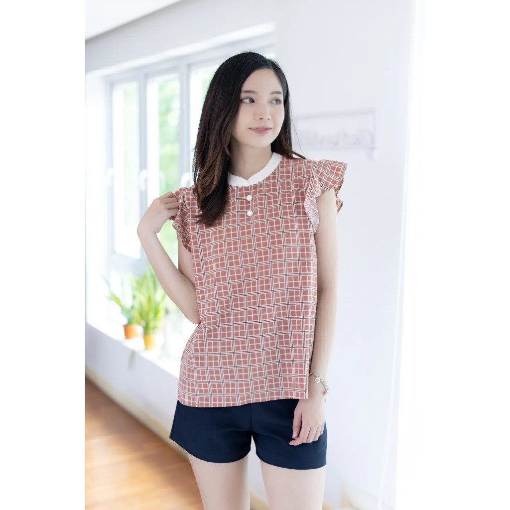 Narinari : MT3911 Overlap Collar Frill Sleeve Blouse  เสื้อแขนกุด แต่งระบายแขน ราคา ถูกที่สุด ดีลบีเคเค แกลเลอรีภาพที่ 6