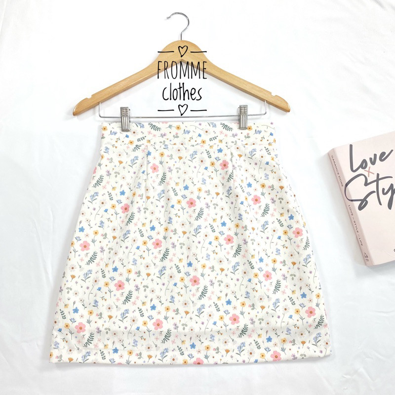 🌸กระโปรงทรงเอผ้าครัชลายดอกไม้(XS-5XL)