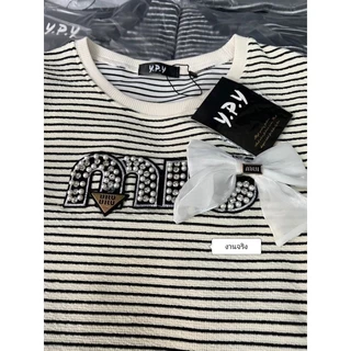 GN พร้อมส่ง เสื้อครอปลายริ้วสุดปังติดอะไหล่เพชรอลังการสวยมากใส่แมทช์ได้ทุกแนวงานสวยสุดๆผ้าเนื้อดีใส่สบายงานป้าย ypy
