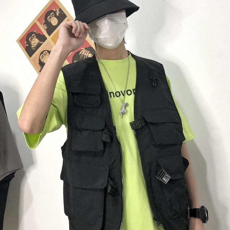 เสื้อกั๊กผู้ชายสไตล์เกาหลี เสื้อกั๊กทรงหลวมแนวฮิปฮอป เสื้อกั๊กแฟชั่น เสื้อกั๊กผู้ชายแนวเดินป่า 9OR3