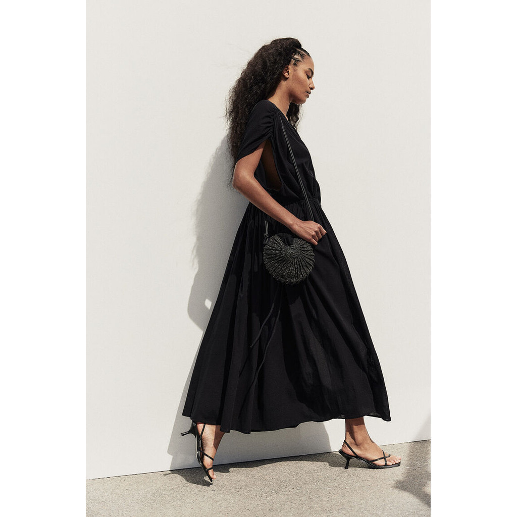 H&M Woman Oversized cotton dress 1236862_1