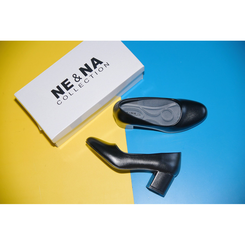 รองเท้าเเฟชั่นผู้หญิงเเบบคัชชูทำงานส้นปานกลาง No. 19-1 NE&NA Collection Shoes