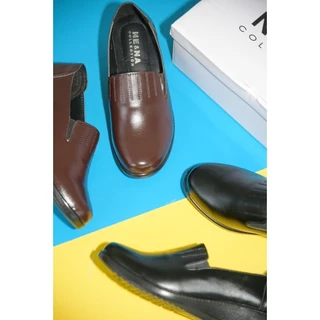รองเท้าเเฟชั่นผู้หญิงเเบบคัชชูทำงาน Slip on ส้นเตี้ย No. 8886 NE&NA Collection Shoes