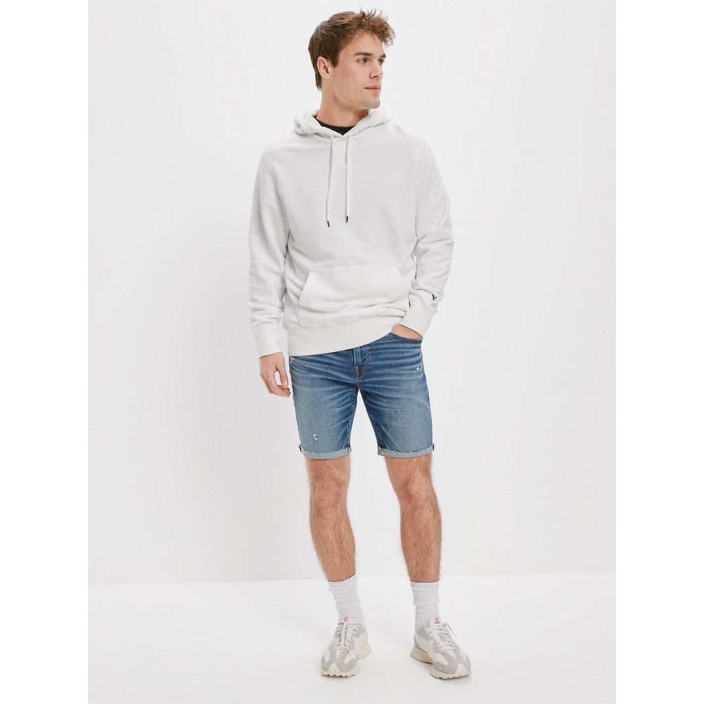American Eagle กางเกงยีนส์ขาสั้นผู้ชาย MEDIUM BULLETHOLES ATHLETIC SHORT - CUT & CUFF สี MEDIUM WASH - 013-7479-936