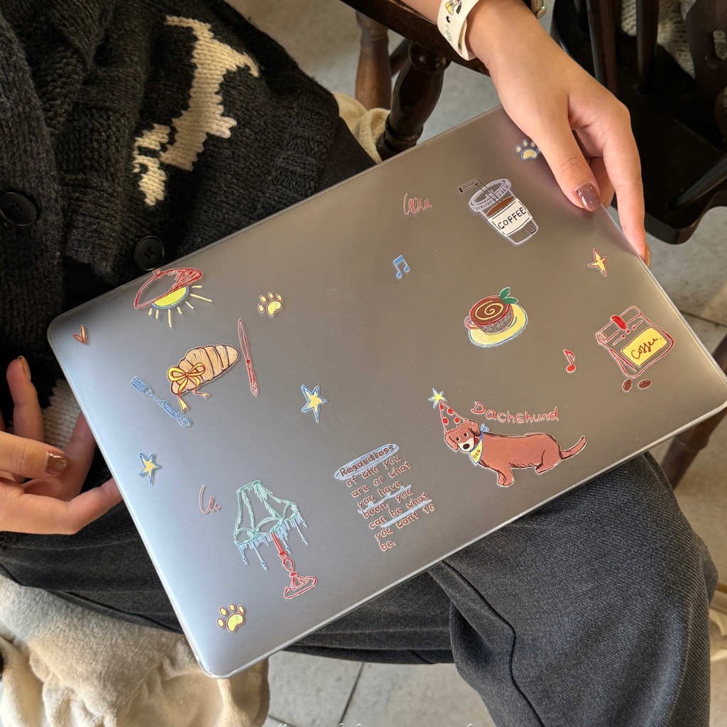 Shesell พร้อมส่ง✨เคส macbook(ผิวด้าน)ขนมปังลูกสุนัข A2681 Air13/15 A3240 Case Macbook M5 2026 Pro14