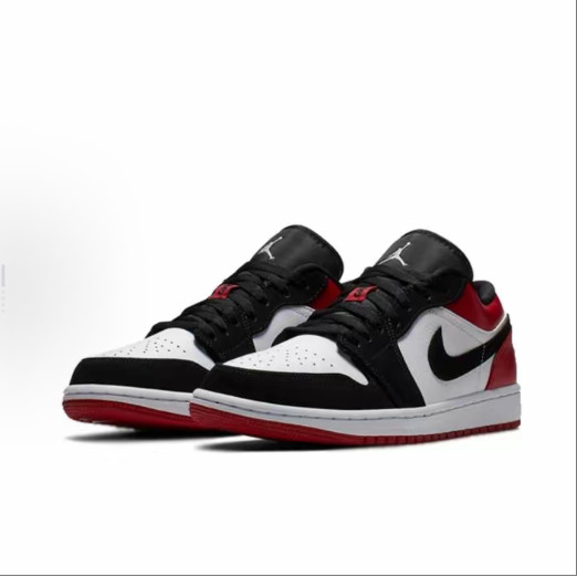 Air Jordan 1 Low“Black Toe” Black toe Sneakers นิ้วเท้าสีดำ รองเท้าผ้าใบ