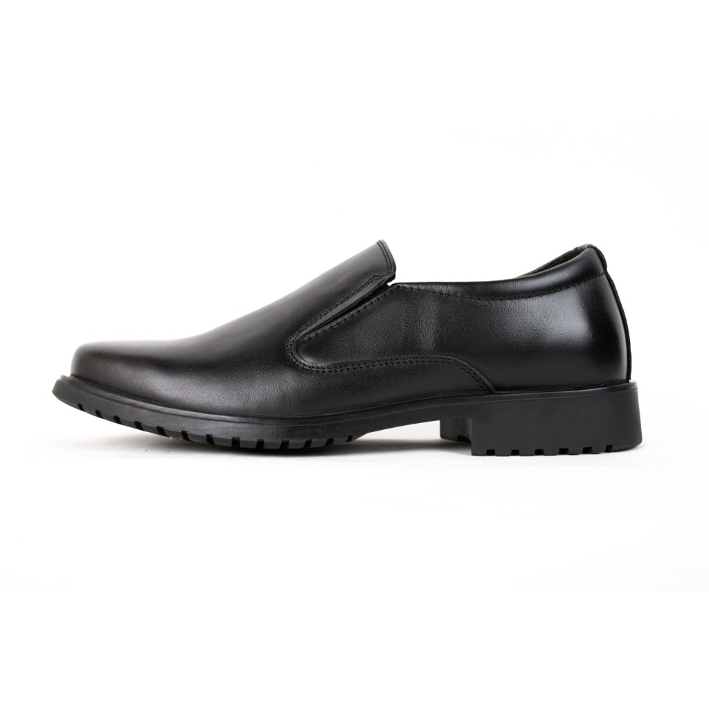 HEAVY SHOES รองเท้าหนังวัวแบบสวม รุ่น PB4509  สีดำ