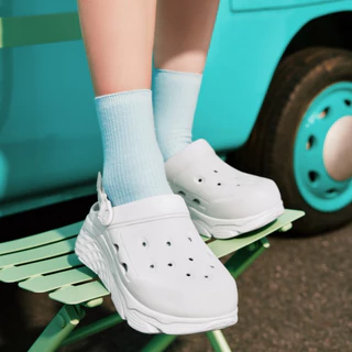 Skechers สเก็ตเชอร์ส รองเท้าผู้หญิง Women Max Cushioning Foamies Shoes - 111268-OFWT (latest)
