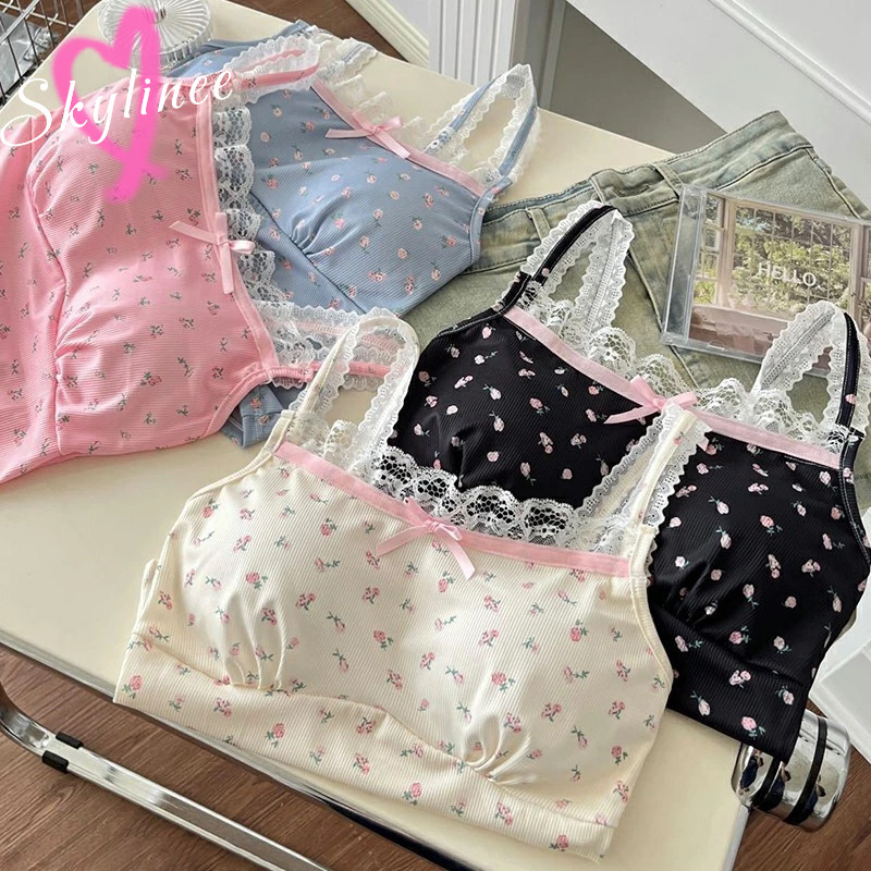 ❤️(จัดส่งจากประเทศไทย)  ❤️ เสื้อสายเดี่ยว ขอบลูกไม้ ลายดอก มีฟองน้ำในตัว 🎀 SL