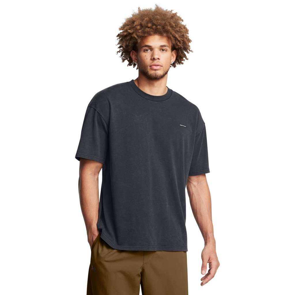 Under Armour Men's UA Heavyweight Oversized Logo Wash Short Sleeve — صورة 2