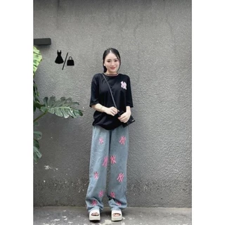 GN พร้อมส่ง งาน2 ชิ้นเสื้อคอกลมแขนสั้นปักโลโก้ตรงอกคู่กับกางเกงขายาวผ้าเกล็ดปลาสกรีนลายเข้าชุดกันผ้านุ่มใส่สบาย