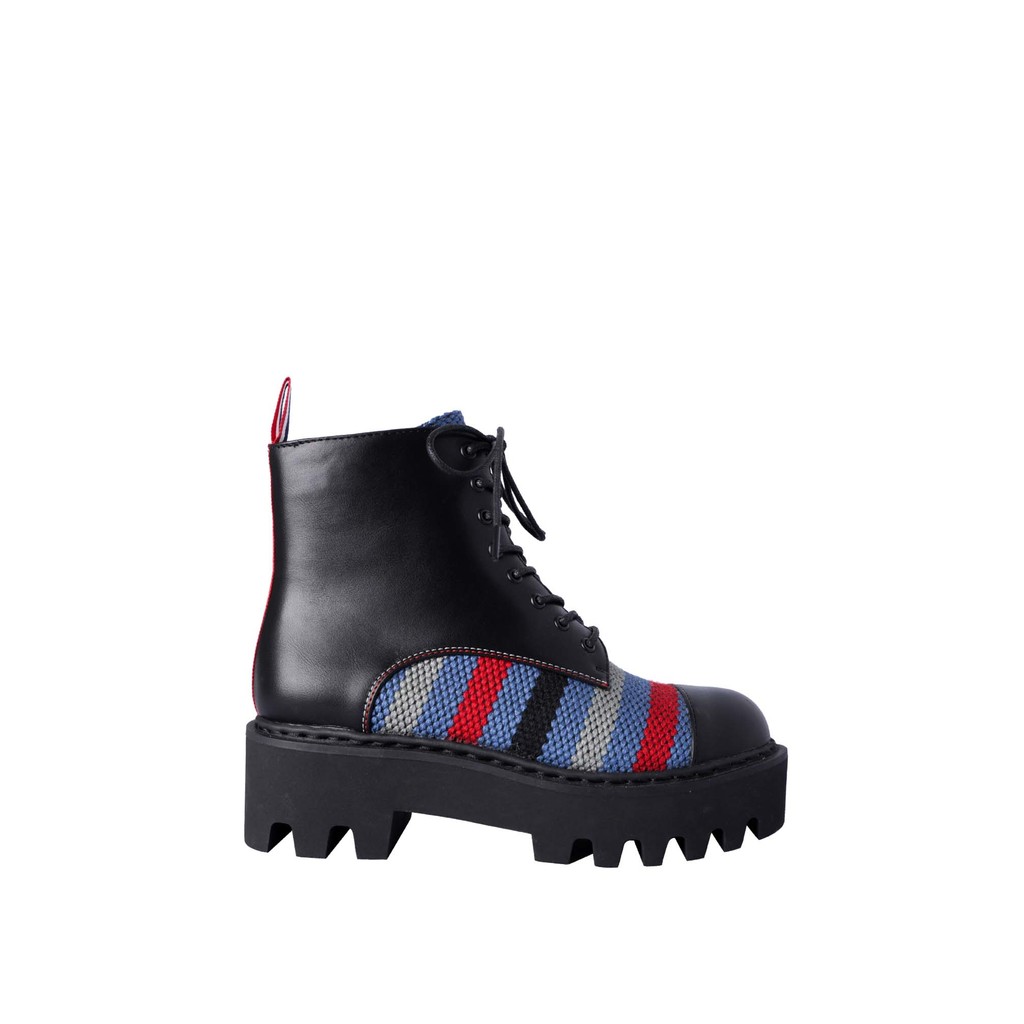 Villains SF YAP-T Platform Booties รองเท้าบูทแพลตฟอร์มผู้หญิง ส้นสูง 2.4"