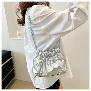 Bibifashion พร้อมส่งครบสี💥emma bag🎀 กระเป๋าสะพายไหล่ สายโซ่✨ ทรงบักเก็ต ติดโบว์จิ๋ว💖 น่ารักมาก มี 5 สี