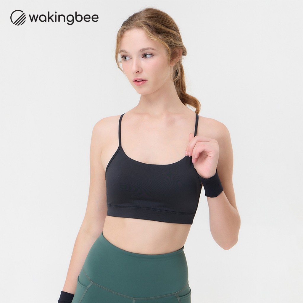 Wakingbee Avenue Bra (Black) สปอร์ตบรา รุ่นขายดี แมทช์ง่าย สายหลังไขว้สวย ผ้ากระชับ ยืดหยุ่นดี กันยูวี มีฟองน้ำ
