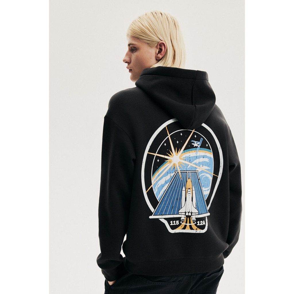 H&M Loose Fit Printed hoodie Men Loose Fit Printed hoodie 1265531_1
