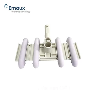 EMAUX หัวดูดตะกอนสระว่ายน้ำ 14” ล้อดูดตะกอนสระว่ายน้ำ น้ำหนักพอดีไม่ลอยเมื่อดูด Emaux Vacuum head CE301