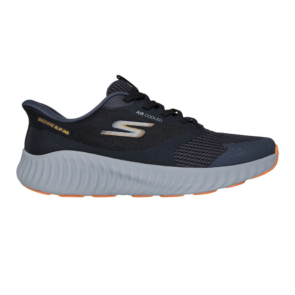 Skechers สเก็ตเชอร์ส รองเท้าผู้ชาย Men GOrun Now Performance Shoes - 220380-BKGY - Air Cooled Goga Mat