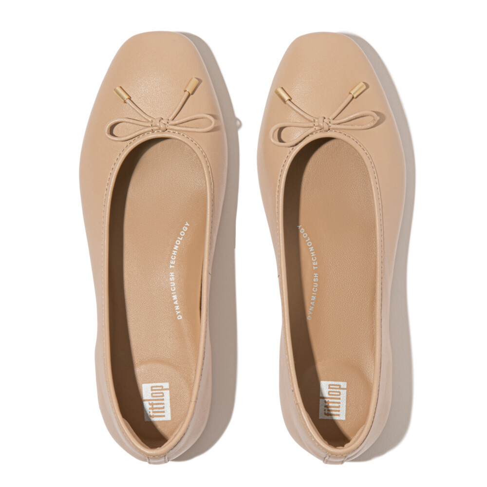 FITFLOP DELICATO BOW SOFT BALLET FLATS รองเท้าคัทชูผู้หญิง รุ่น HX8-B41 สี CLASSIC BEIGE