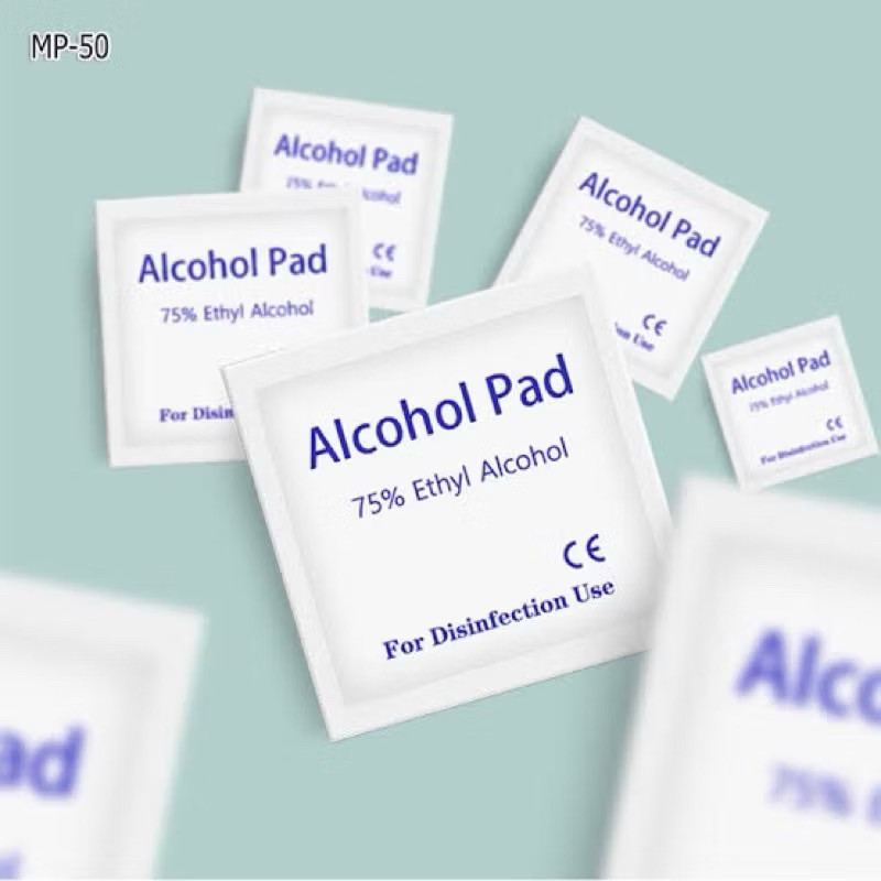 แอลกอฮอล์สำหรับเช็ดหน้าเล็บ จำนวน 1แผ่น ราคา 1 บาท สินค้าพร้อมส่งในไทย