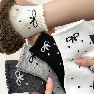 ในไทย-พร้อมส่ง✨ถุงเท้าแฟชั่น Bowknot ลายจุดลูกไม้ น่ารักหวาน สไตล์เกาหลี นักเรียนสำหรับผู้หญิง ความยืดหยุ่นสูง JK Lolita