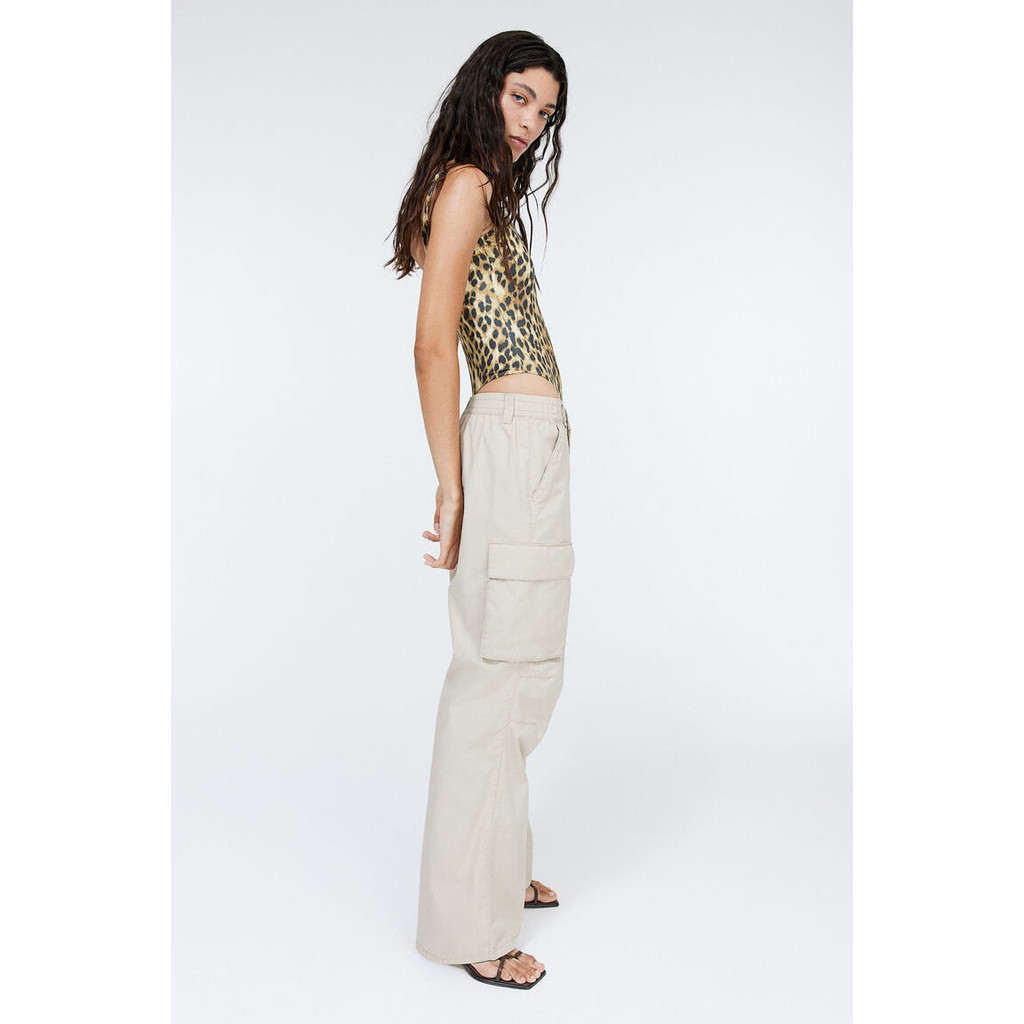 H&M Woman Canvas cargo trousers 1245409_6