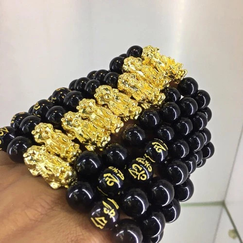 poppyjoy Multi-layer Garnet Gold Pixiu Bracelet สร้อยข้อมือนําโชค สร้อยข้อมือคริสตัล