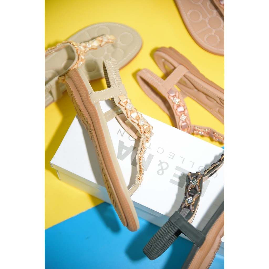 รองเท้าเเฟชั่นผู้หญิงเเบบเเตะส้นเเบน No. 216-62 NE&NA Collection Shoes