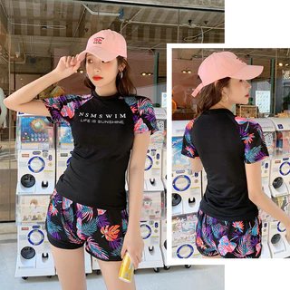 2025 ชุดว่ายน้ำผู้หญิง ชุดว่ายน้ำ ชุดเซต 2 ชิ้น เสื้อแขนสั้น+กางเกงขาสั้น ลายใบไม้ ไซส์เดียว