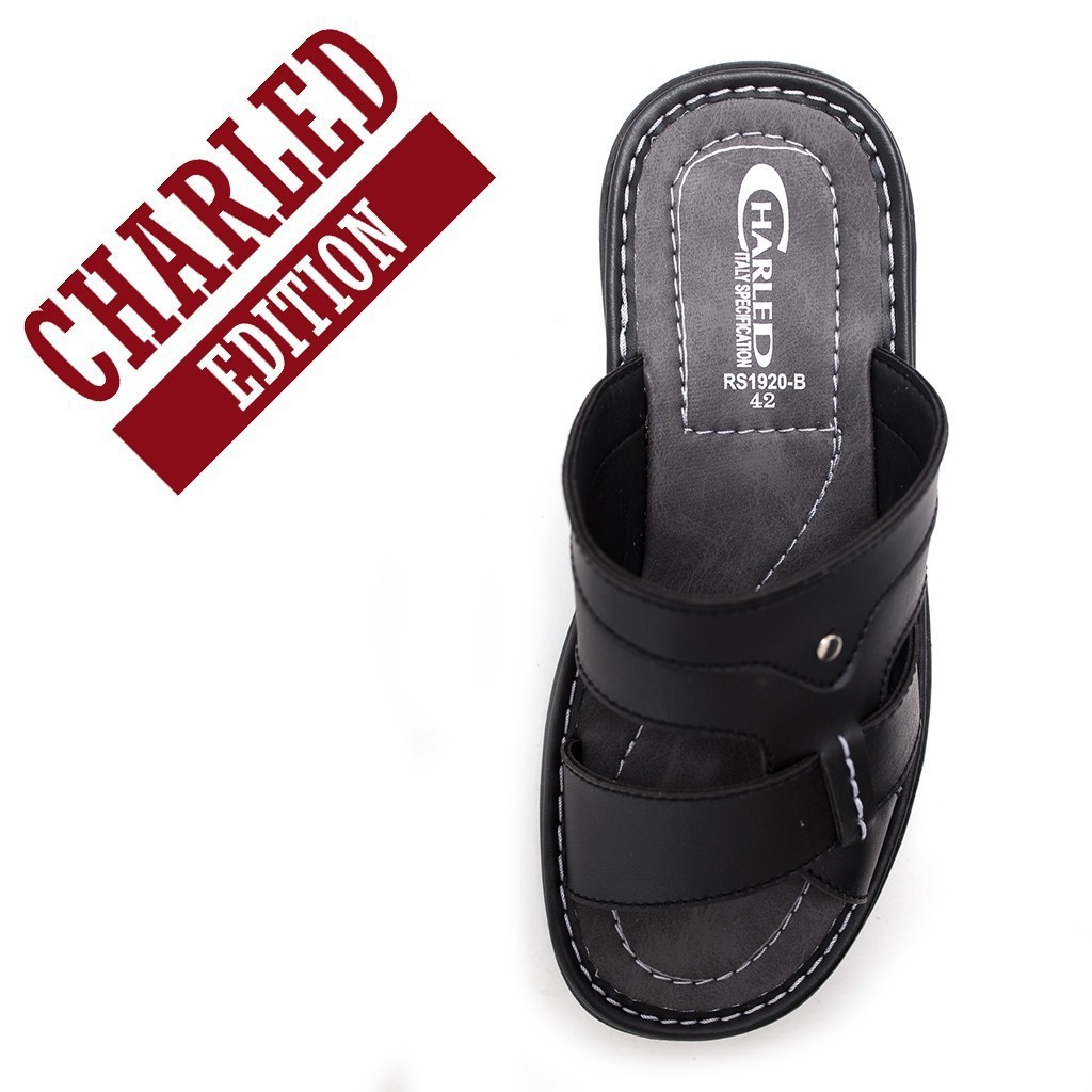 Heavy shoe รองเท้าแตะในเครือแบบสวมแบรนด์ Charled  รุ่น RS1920 มี 2 สี