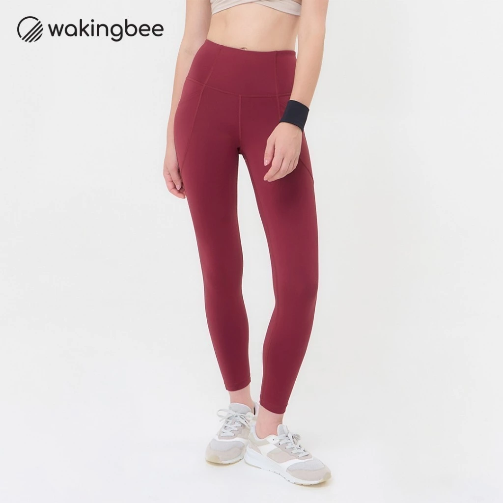 Wakingbee WB Tights (Burgundy) เลกกิ้งออกกำลังกาย เก็บทรงกระชับพิเศษ เอวสูง มีแถบเก็บพุง มีกระเป๋าซิป ผ้าแห้งไว