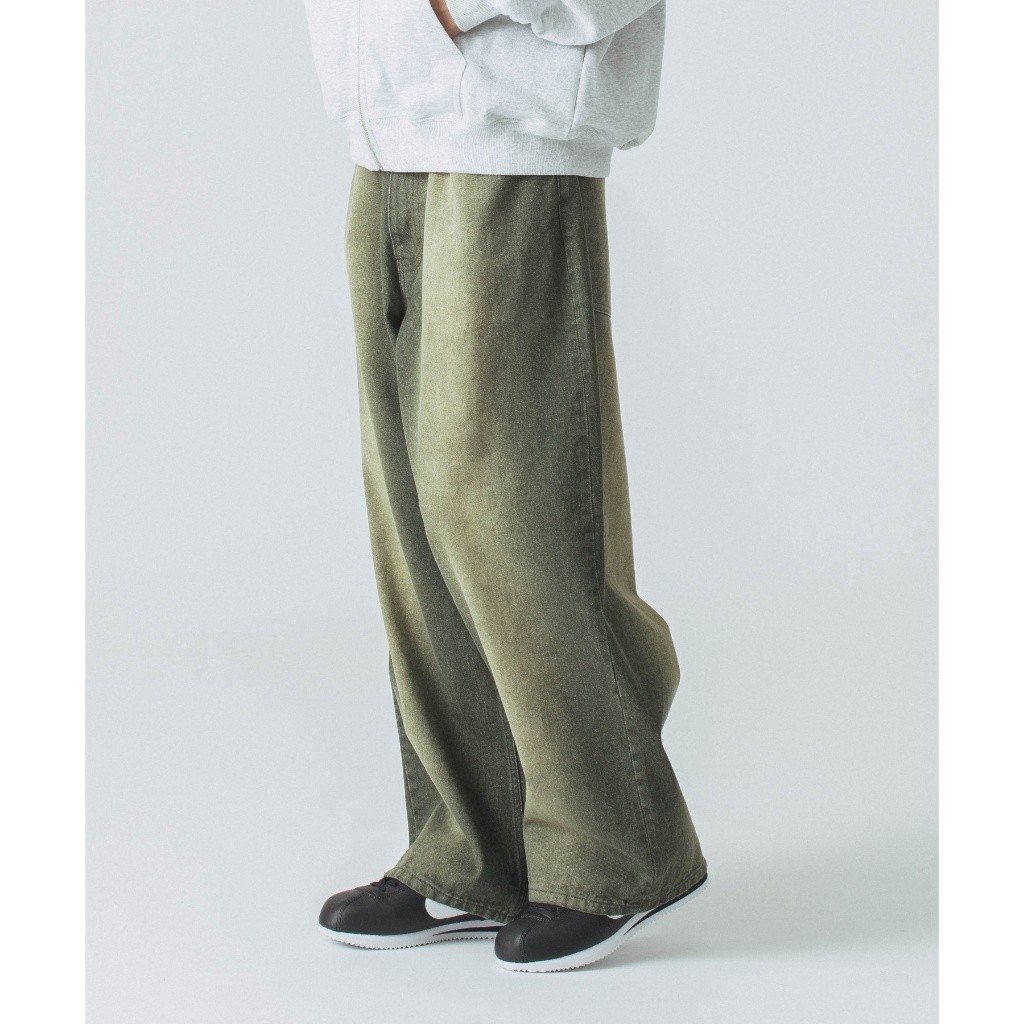 กางเกงยีนส์ผ้าเดนิม XLARGE รุ่น Faded Baggy Denim Pants