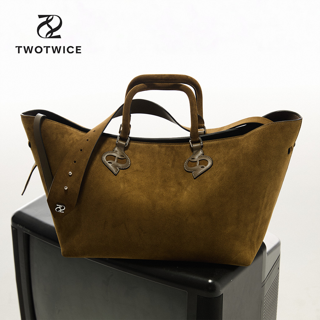 Twotwice - Voyager Leather Tote - กระเป๋าหนังแท้ ใช้เทคนิค lightweight tanning ทำให้มีน้ำหนักเบา - สินค้าพร้อมส่ง