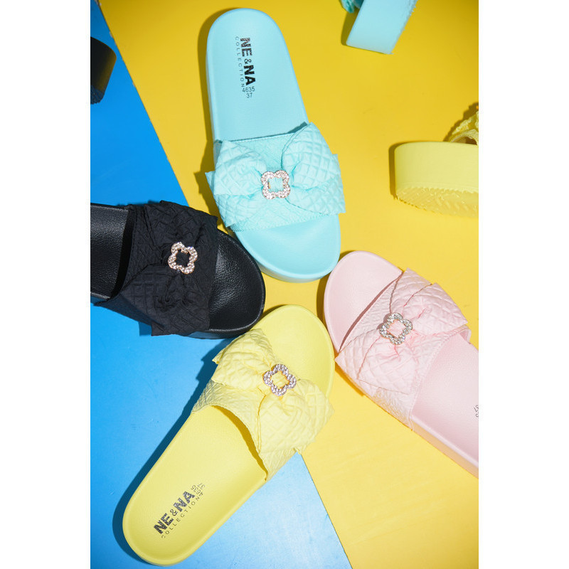 รองเท้าเเฟชั่นผู้หญิงเเบบเเตะสวมส้นตัน No. 4635  NE&NA Collection Shoes