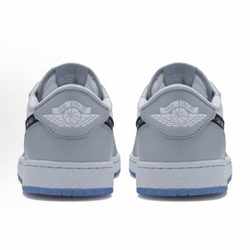 ชนShop�✨ลดราคา 50% ของแท้ 💯✨DIOR x Jordan Air Jordan 1แท้ ฟรีค่าจัดส่งทั่วประเทศ จัดส่งที่รวดเร็ว 🚚