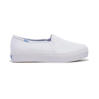 KEDS รองเท้าผ้าใบ มีส้น รุ่น TRIPLE DECKER CANVAS สีขาว ( WF67006 )