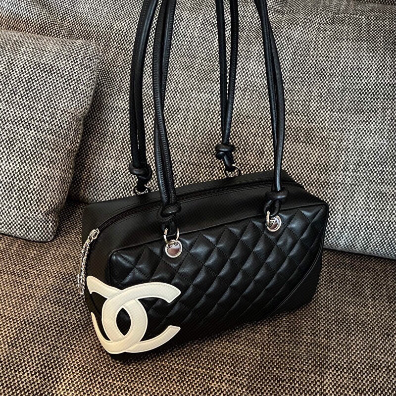 Pre order ราคา7800 Chanel ชาแนล Vintage Hobo หนังแท้ กระเป๋าสะพายไหล่