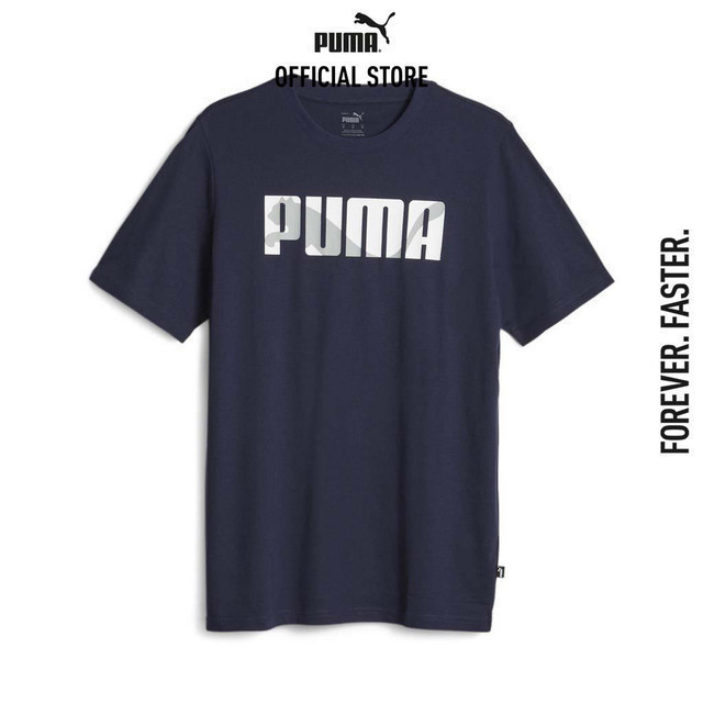 PUMA BASICS - เสื้อยืดผู้ชาย GRAPHICS Men's Tee สีฟ้า - 67718506